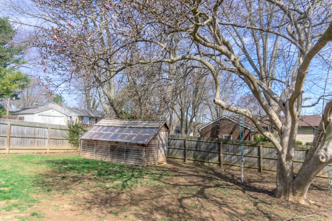 592 West Green Road Bloomington, IN 47403 - Photo 23 of 26 Gallery Image 23