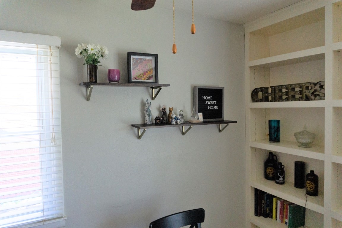 592 West Green Road Bloomington, IN 47403 - Photo 9 of 26 Gallery Image 9