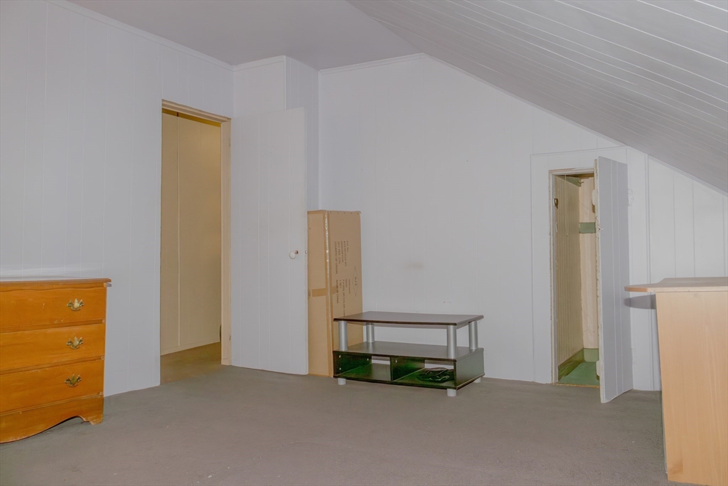 38 Park Street Webster, MA 01570 - Photo 30 of 37