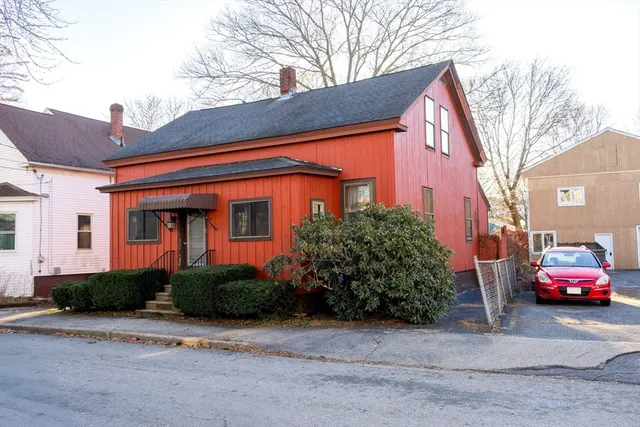 $299,000 | 38 Park Street, Webster, MA 01570