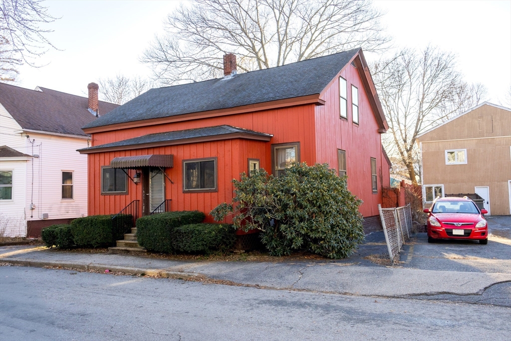 38 Park Street Webster, MA 01570 - Photo 3 of 37