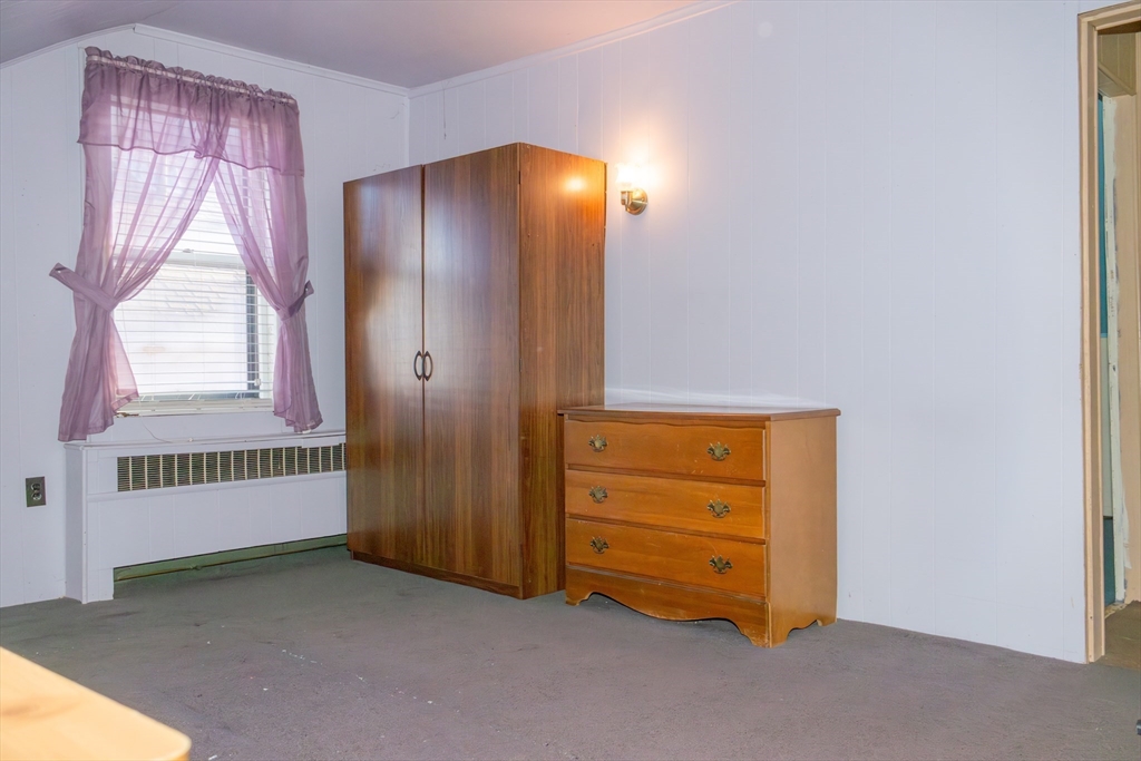 38 Park Street Webster, MA 01570 - Photo 31 of 37