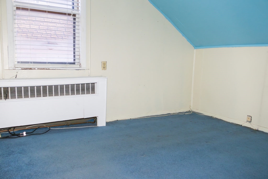 38 Park Street Webster, MA 01570 - Photo 33 of 37