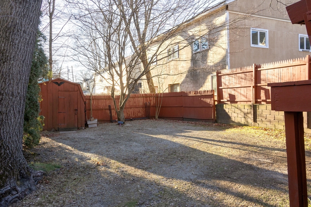 38 Park Street Webster, MA 01570 - Photo 6 of 37
