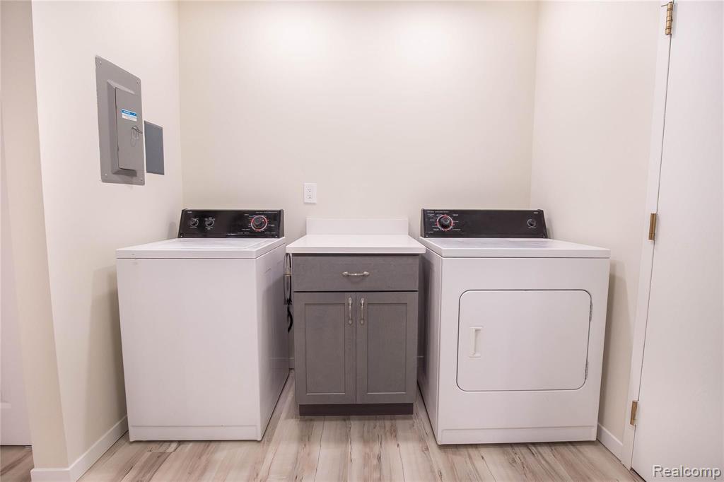 29840 West 12 Mile Road, Unit 409 Farmington Hills, MI 48334 - Photo 5 of 15