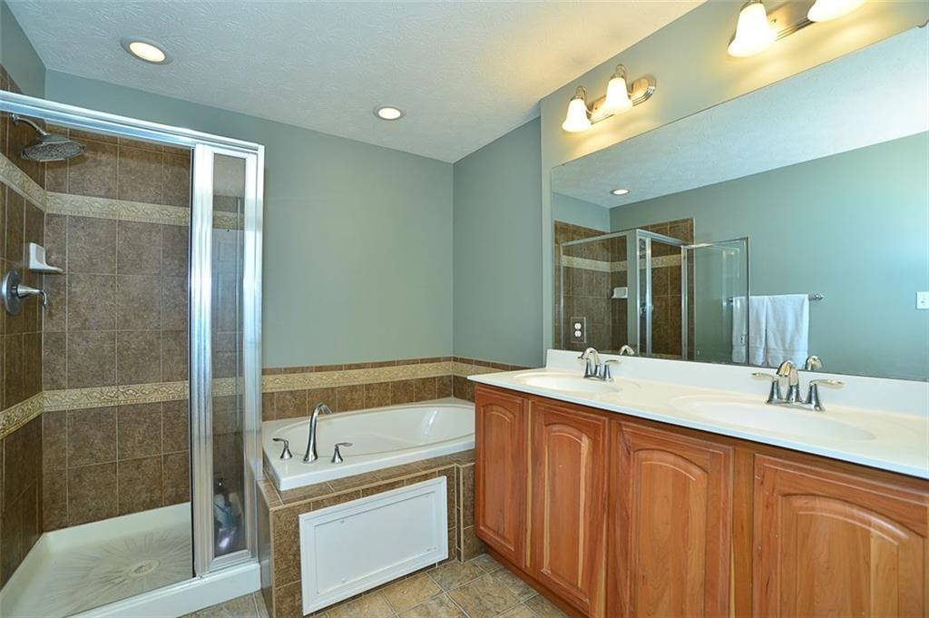 2011 Village Run Road Wexford, PA 15090 - Photo 14 of 19 Master Bath