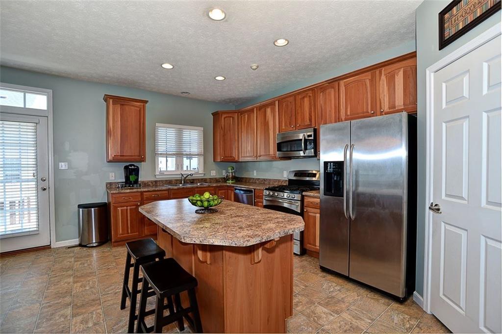 2011 Village Run Road Wexford, PA 15090 - Photo 7 of 19 Kitchen