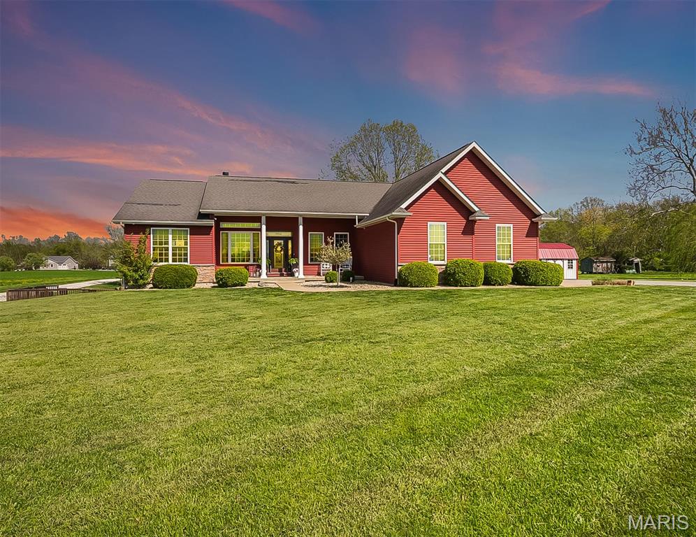 9120 Rezy Road Staunton, IL 62088 - Photo 1 of 62