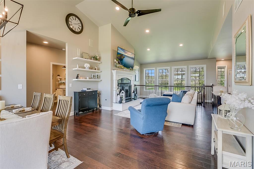 9120 Rezy Road Staunton, IL 62088 - Photo 14 of 62