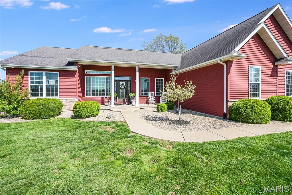 9120 Rezy Road Staunton, IL 62088 - Photo 6 of 62