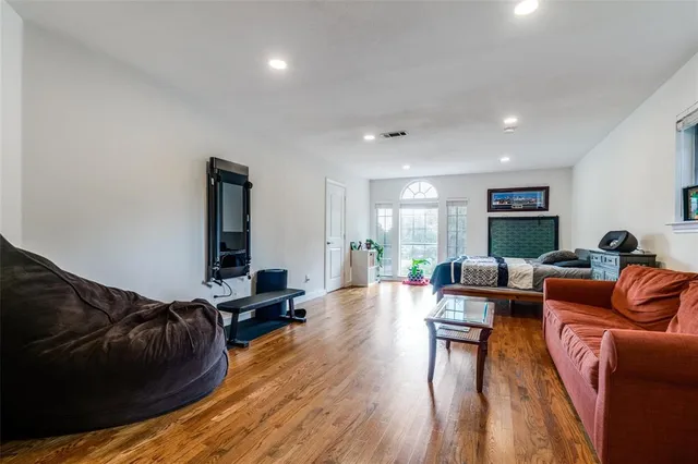 $3,800 | 10490 Ridgecrest Street, Frisco, TX 75033