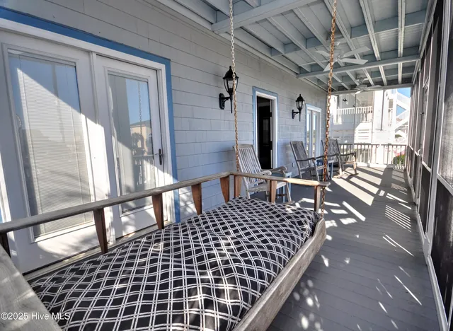 $1,390,000 | 44 Cumberland Street, Ocean Isle Beach, NC 28469