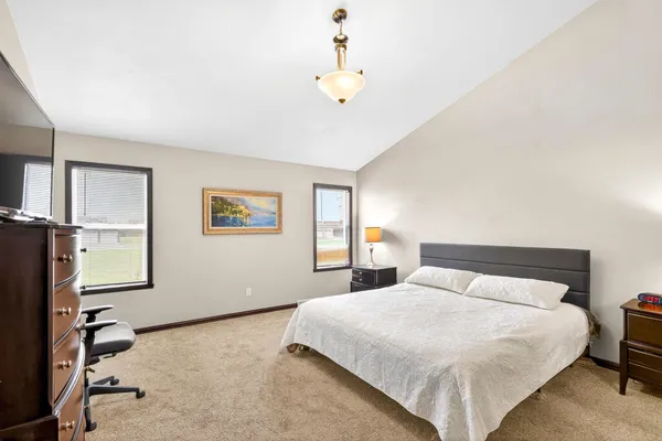 $549,900 | 3309 East Aquamarine Avenue, Appleton, WI 54913