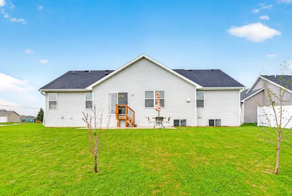 $549,900 | 3309 East Aquamarine Avenue, Appleton, WI 54913