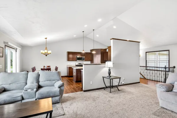 $549,900 | 3309 East Aquamarine Avenue, Appleton, WI 54913