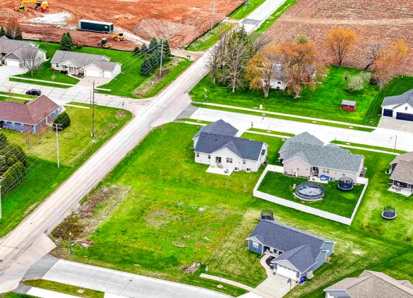 $549,900 | 3309 East Aquamarine Avenue, Appleton, WI 54913