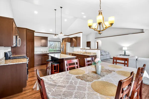 $549,900 | 3309 East Aquamarine Avenue, Appleton, WI 54913