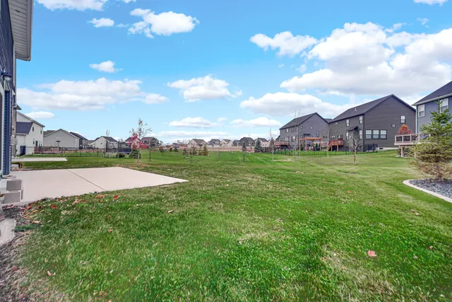 $3,800 | 2111 Easton Park Drive, Chesterton, IN 46304