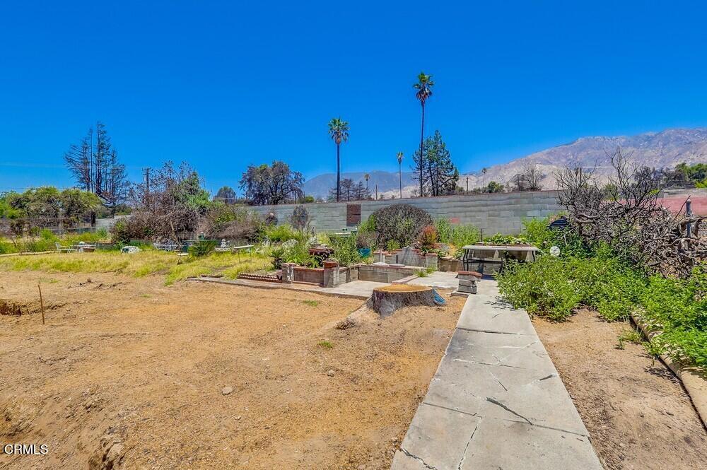 385 East Mariposa Street Altadena, CA 91001 - Photo 13 of 35 385-e-mariposa-st-016_web