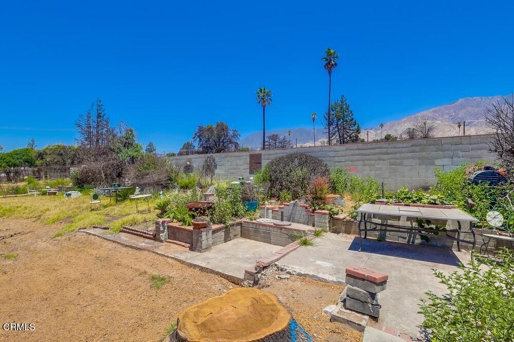 385 East Mariposa Street Altadena, CA 91001 - Photo 14 of 35 385-e-mariposa-st-017_web