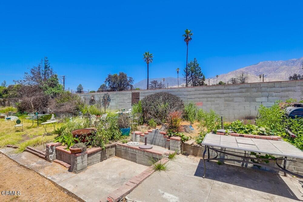 385 East Mariposa Street Altadena, CA 91001 - Photo 15 of 35 385-e-mariposa-st-018_web