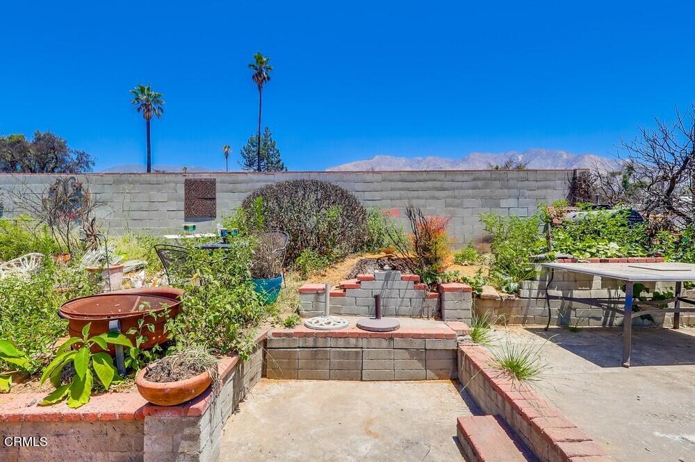 385 East Mariposa Street Altadena, CA 91001 - Photo 18 of 35 385-e-mariposa-st-021_web