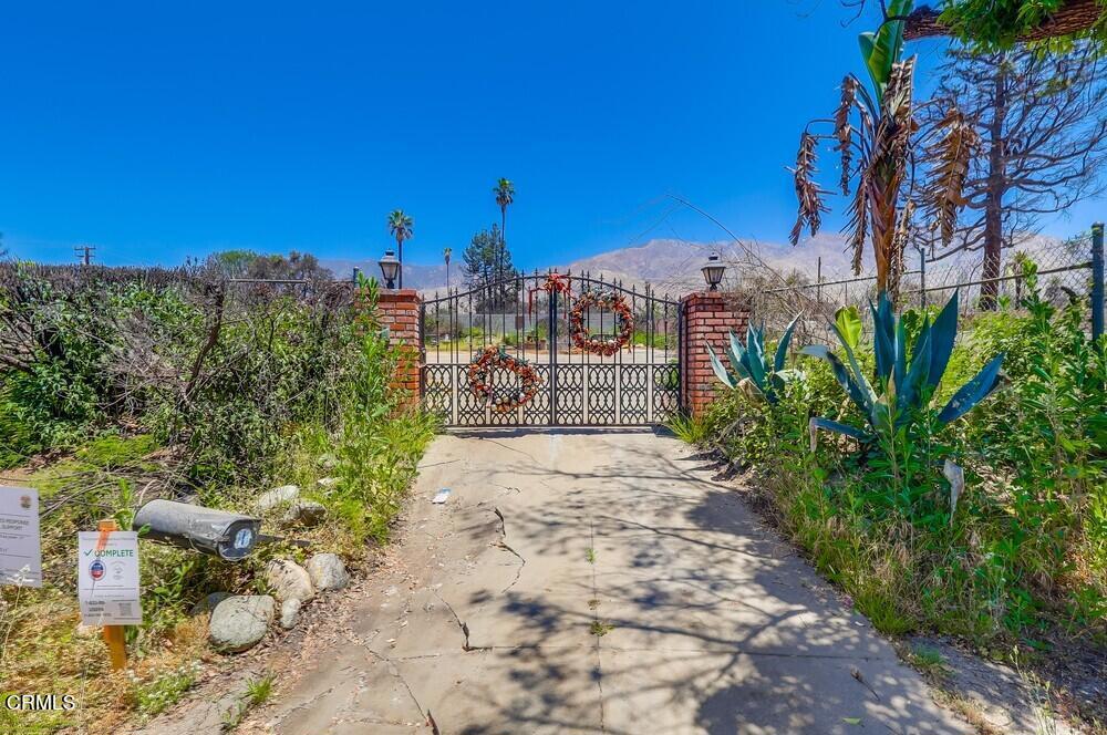 385 East Mariposa Street Altadena, CA 91001 - Photo 2 of 35 385-e-mariposa-st-006_web