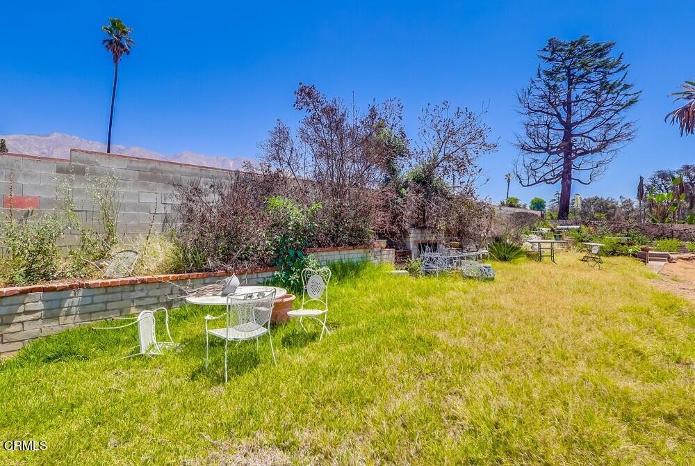 385 East Mariposa Street Altadena, CA 91001 - Photo 24 of 35 385-e-mariposa-st-028_web