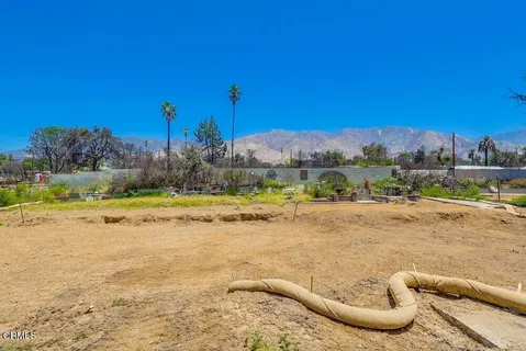 $750,000 | 385 East Mariposa Street, Altadena, CA 91001