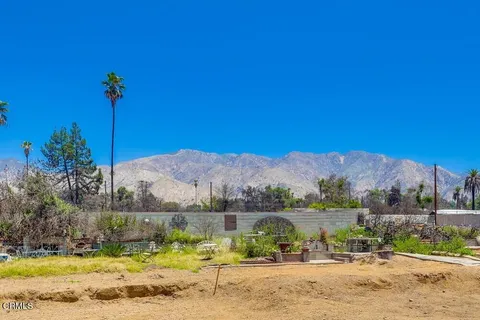 $750,000 | 385 East Mariposa Street, Altadena, CA 91001