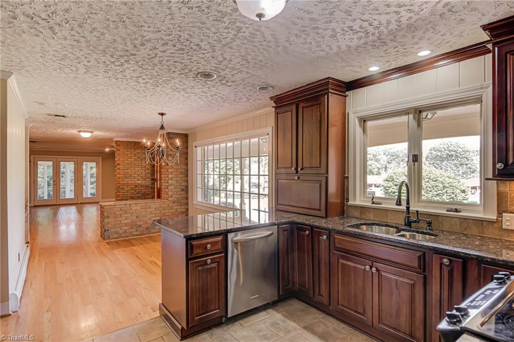 122 Pine Street King, NC 27021 - Photo 12 of 30