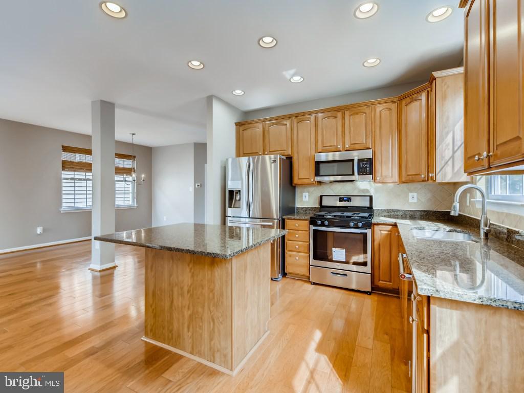 9629 Biggs Road Middle River, MD 21220 - Photo 12 of 33