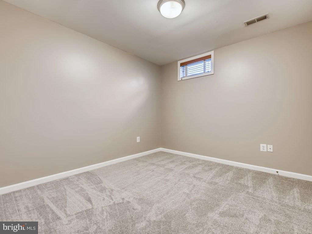 9629 Biggs Road Middle River, MD 21220 - Photo 29 of 33