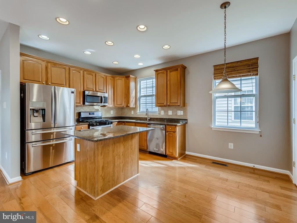 9629 Biggs Road Middle River, MD 21220 - Photo 9 of 33