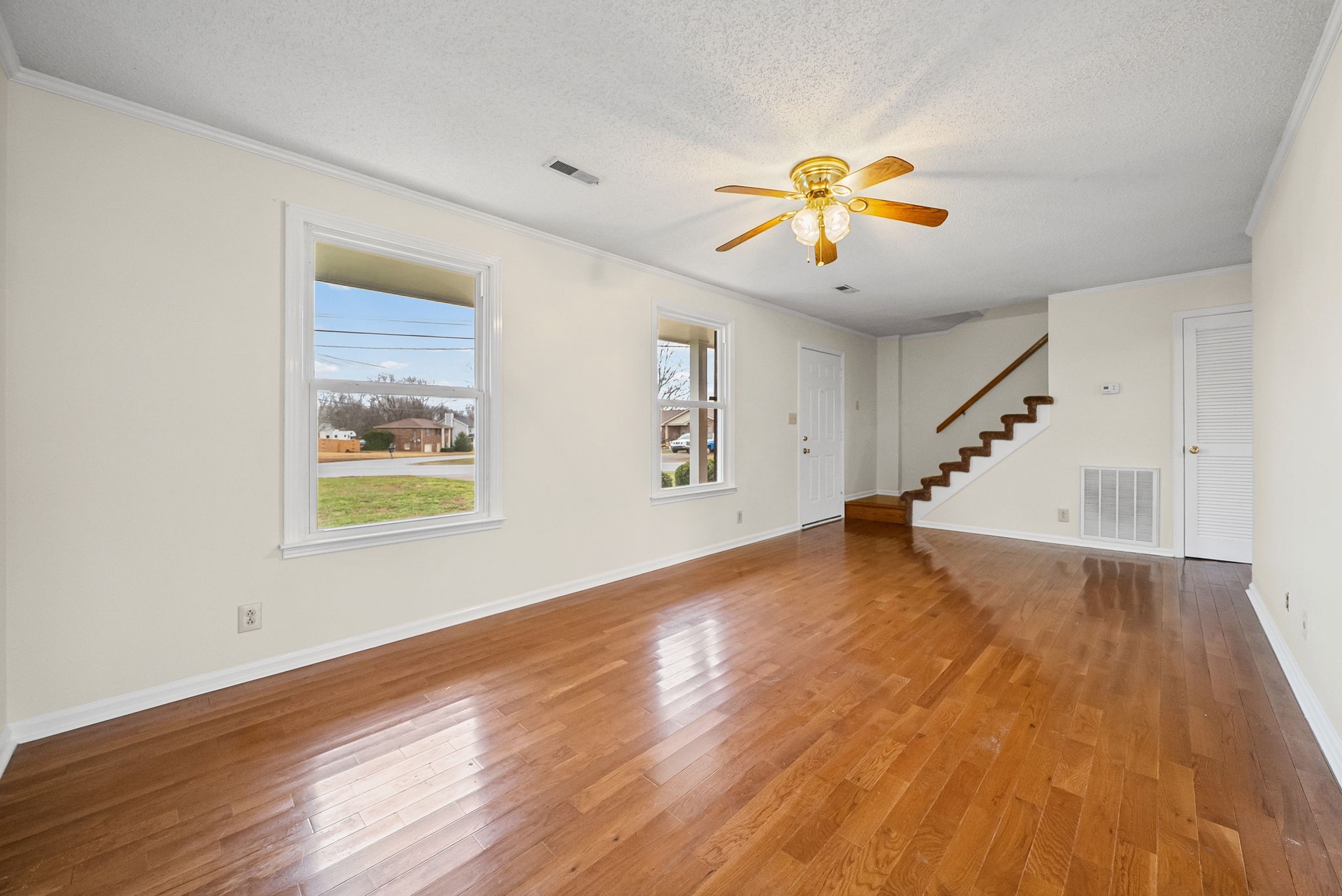1128 Tobacco Road Clarksville, TN 37042 - Photo 5 of 33