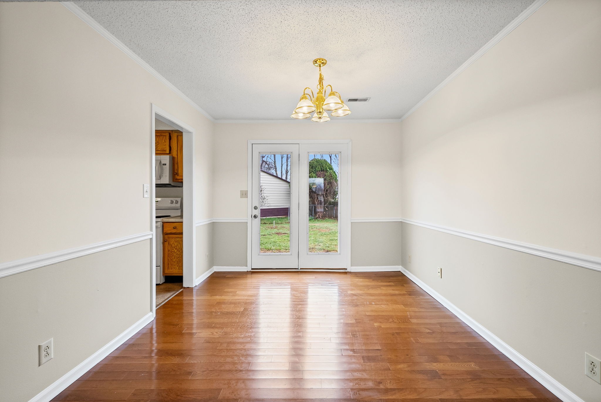 1128 Tobacco Road Clarksville, TN 37042 - Photo 6 of 33
