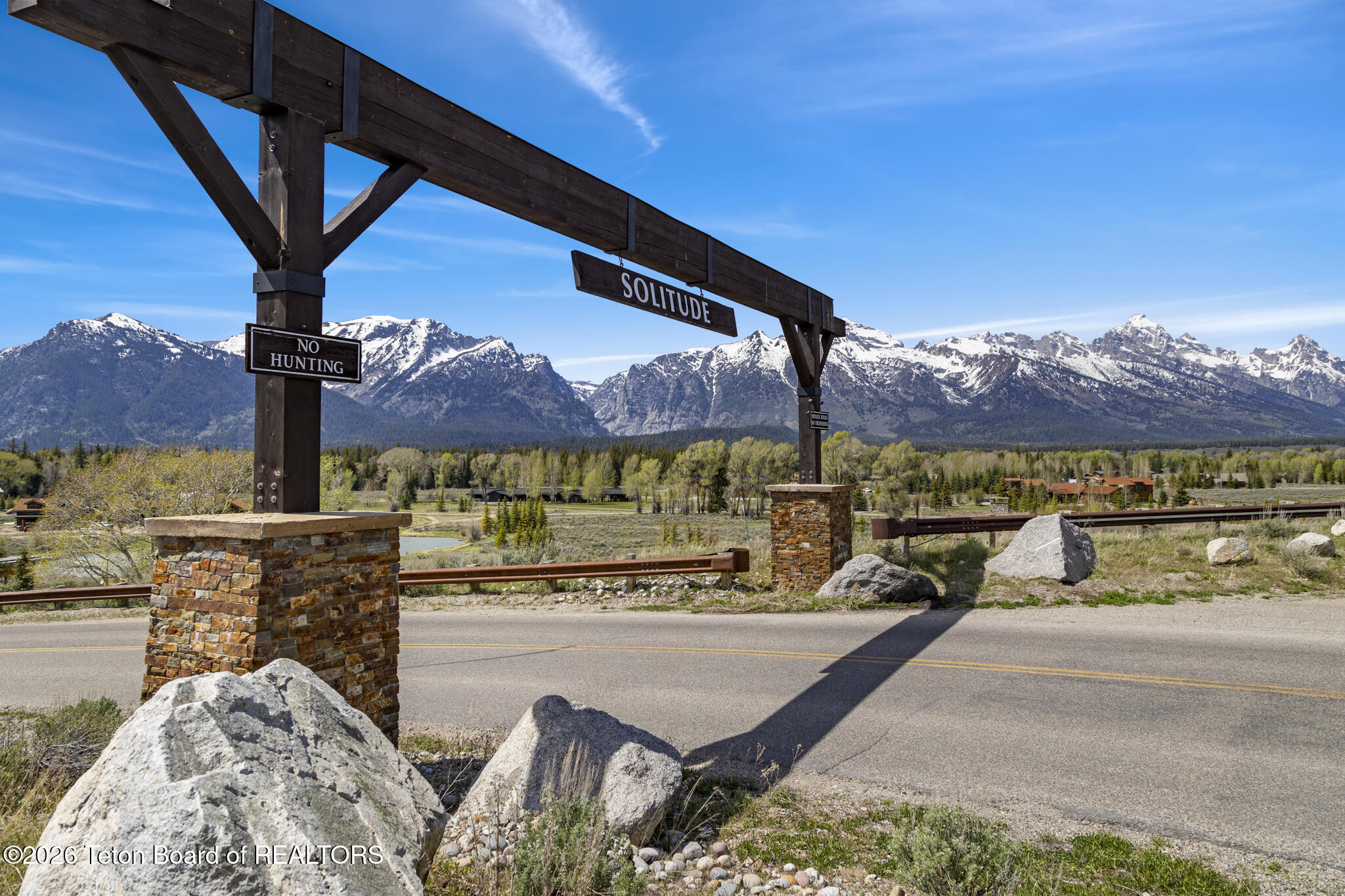 455 East Buck Mountain Road Jackson, WY 83001 - Photo 13 of 27 Neighborhood Entrance