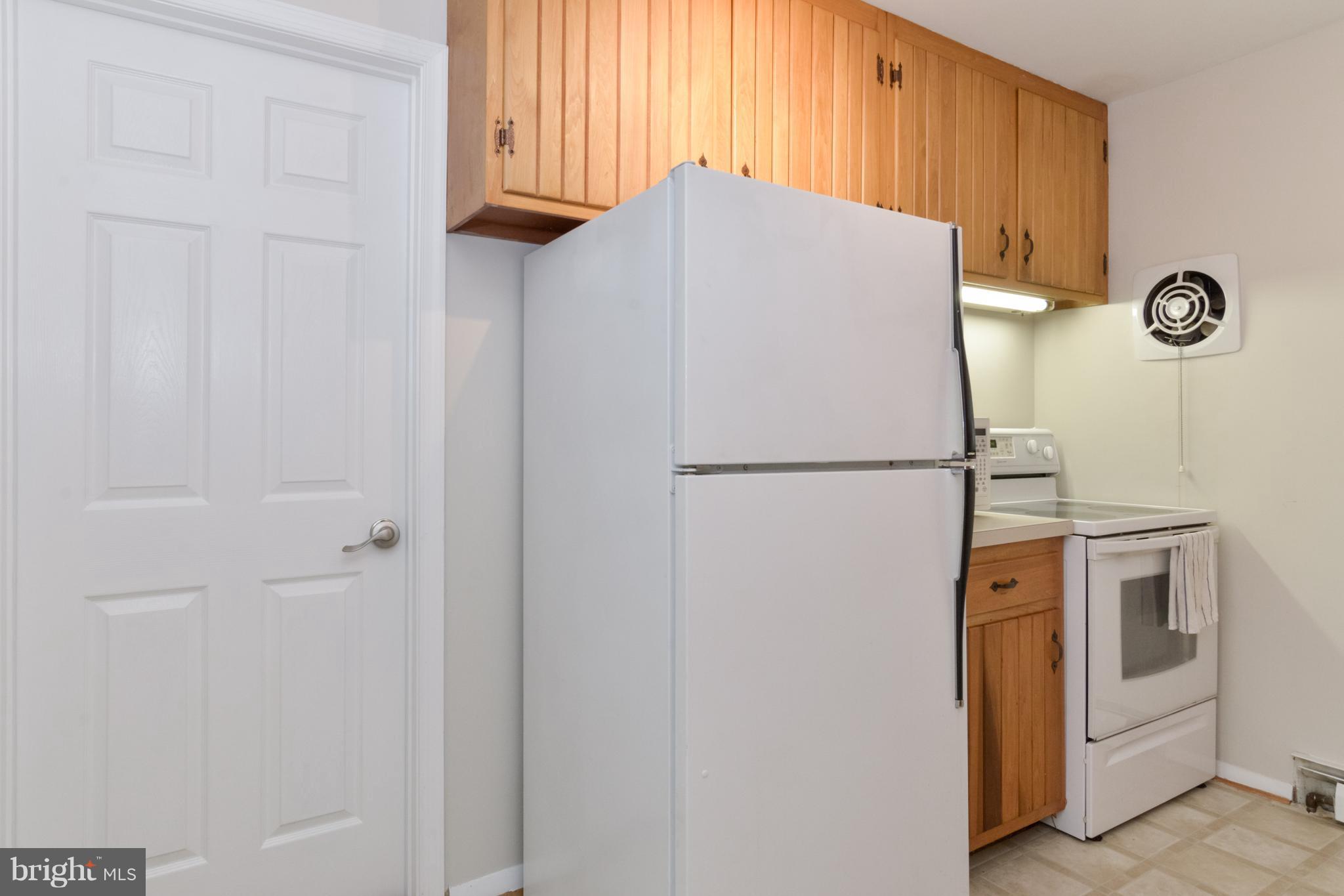 14130 Grayson Road Woodbridge, VA 22191 - Photo 12 of 30 Kitchen