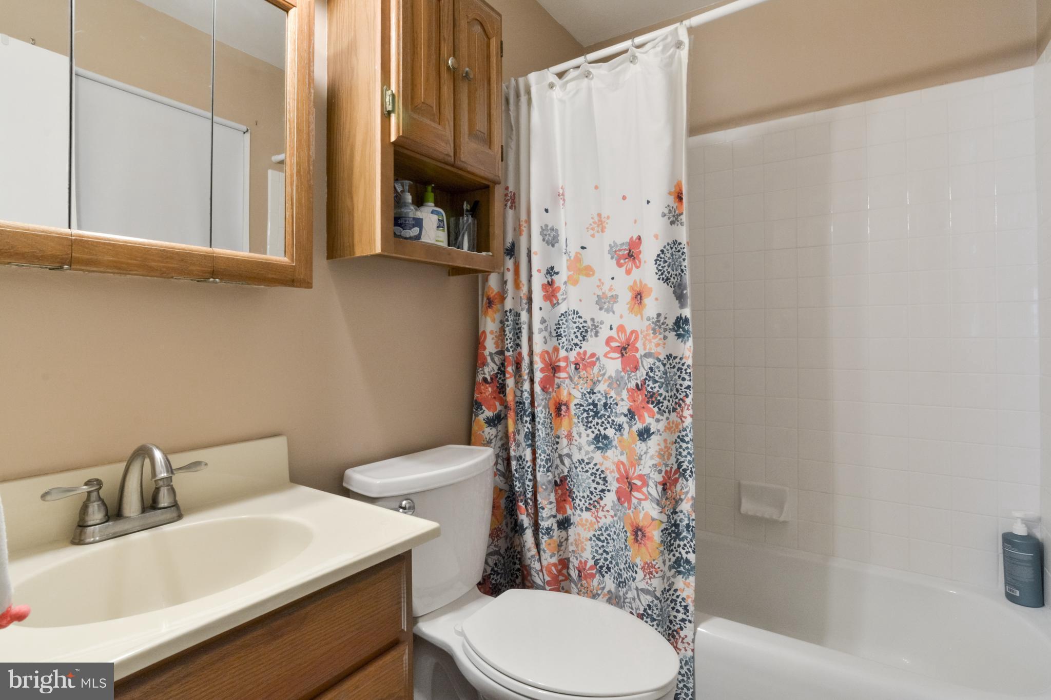 14130 Grayson Road Woodbridge, VA 22191 - Photo 16 of 30 Bath (Master)
