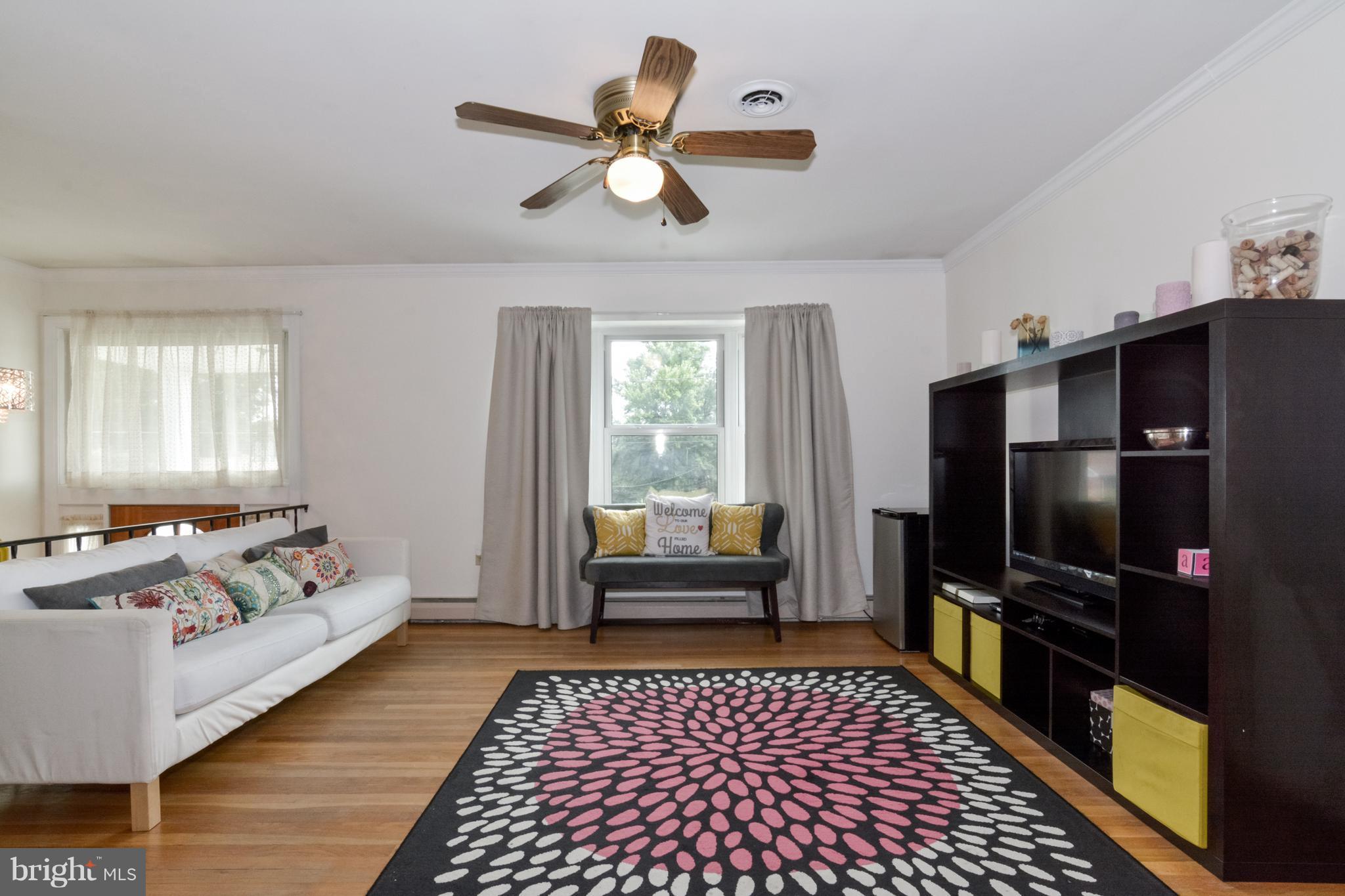 14130 Grayson Road Woodbridge, VA 22191 - Photo 5 of 30 Interior (General)