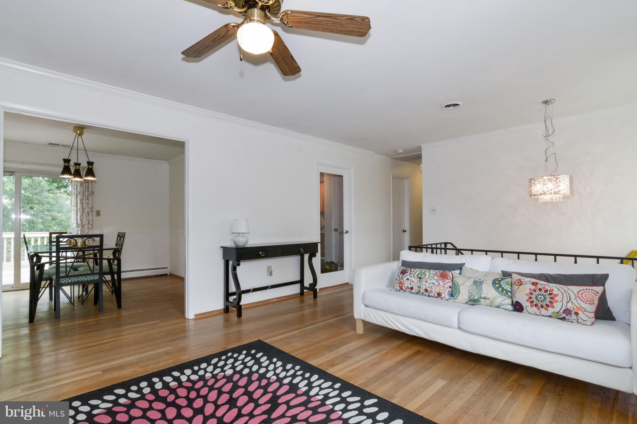 14130 Grayson Road Woodbridge, VA 22191 - Photo 6 of 30 Interior (General)