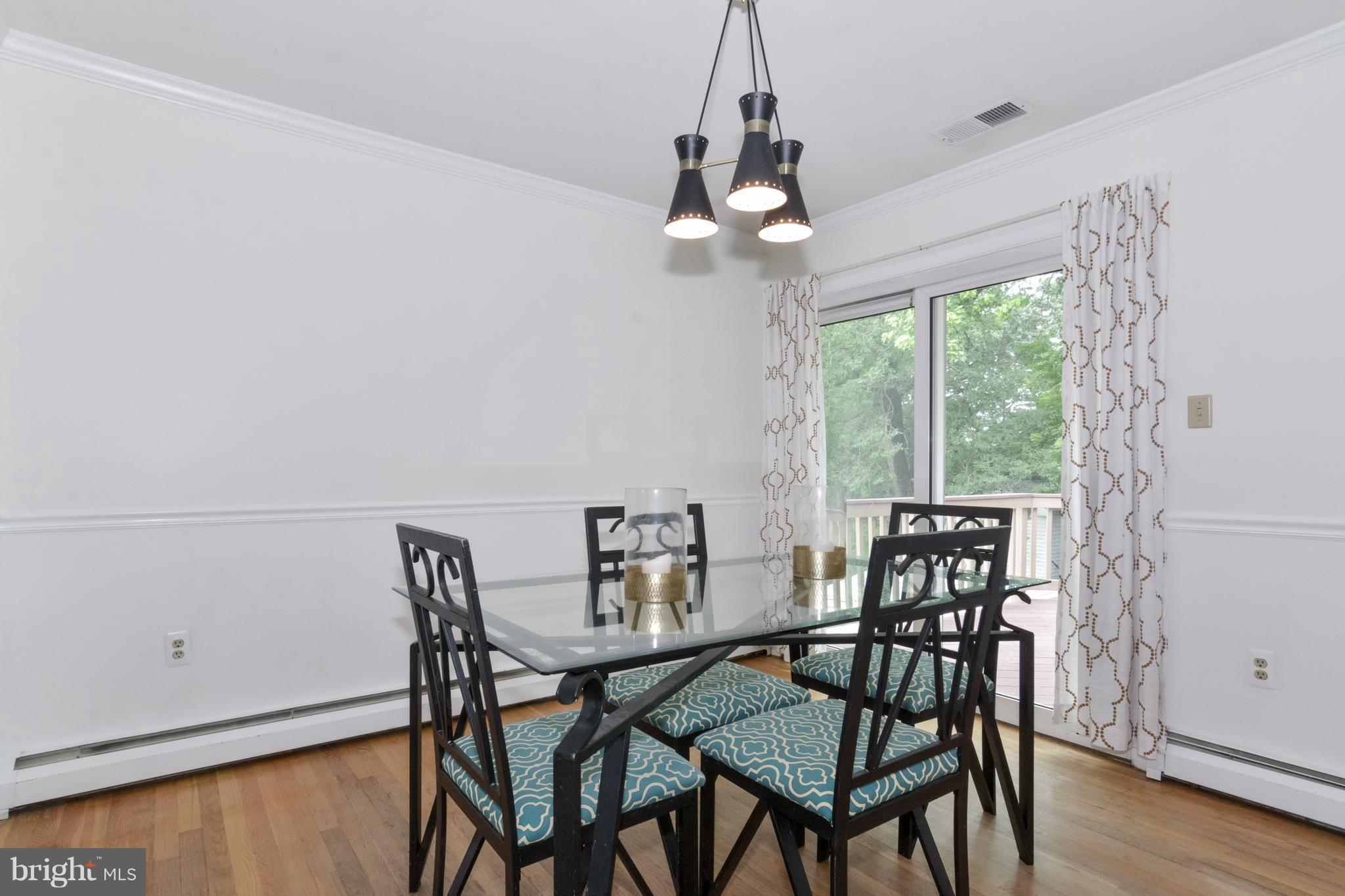 14130 Grayson Road Woodbridge, VA 22191 - Photo 9 of 30 Dining Room