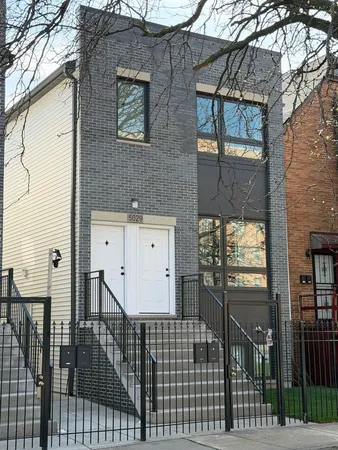 $730,000 | 5027 South Indiana Avenue, Chicago, IL 60615