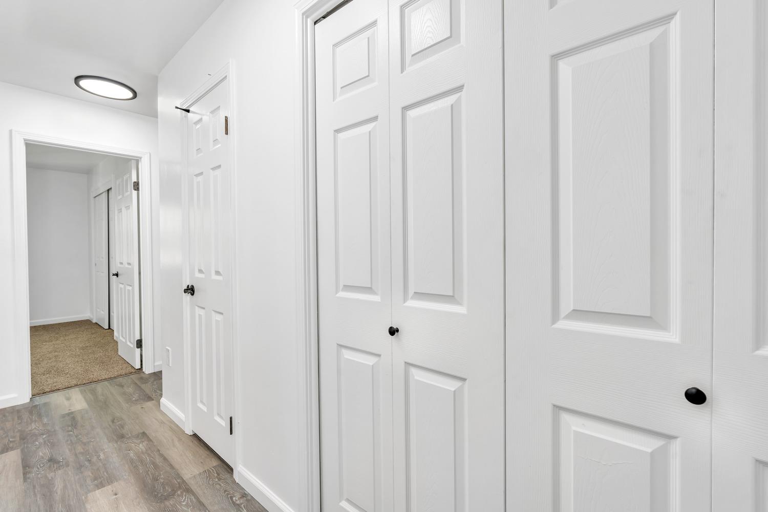 13612 Dromore Court Bakersfield, CA 93314 - Photo 27 of 35 a view of a bathroom with wooden floor