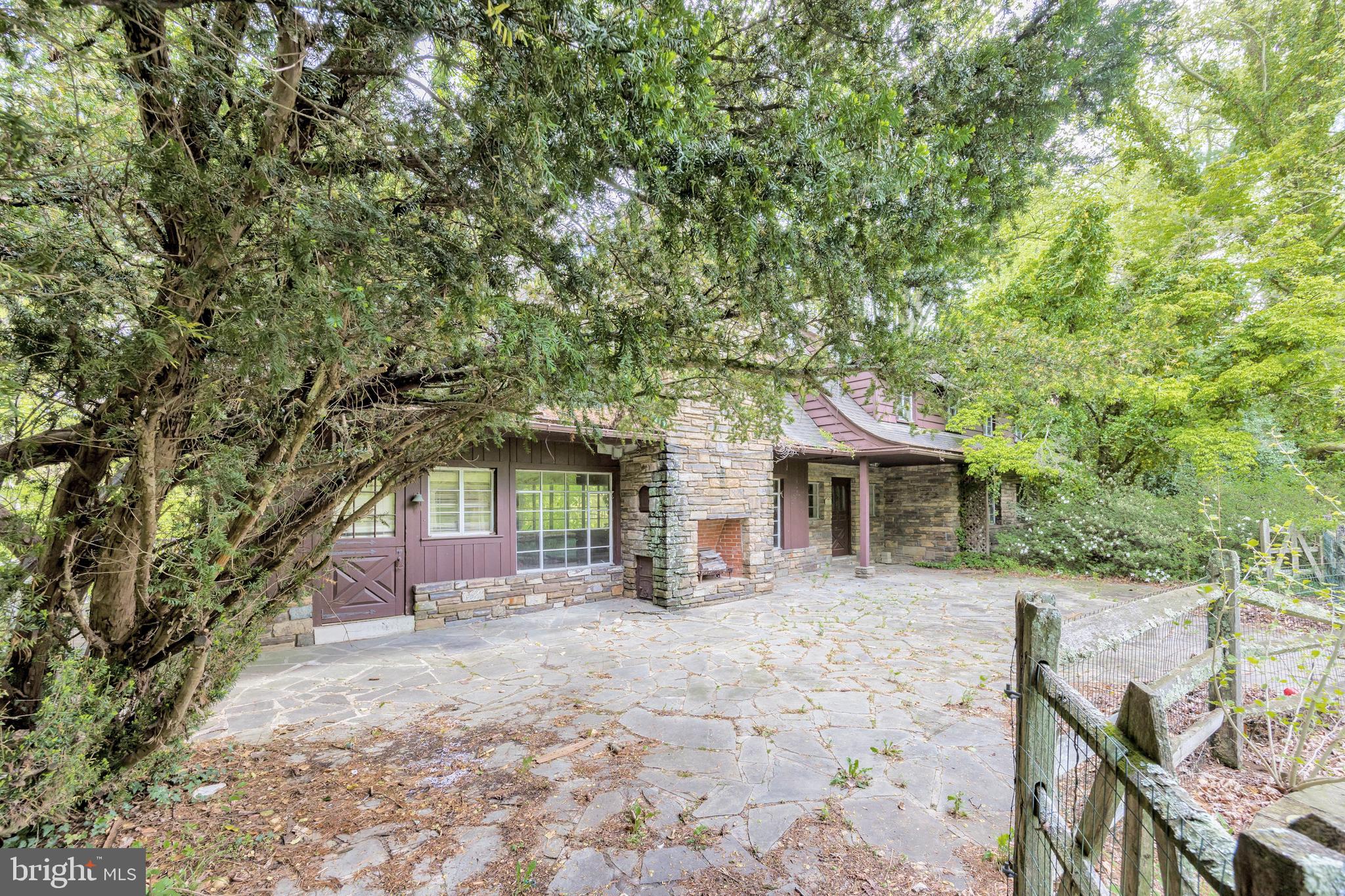 1651 Ridge Road Pottstown, PA 19465 - Photo 4 of 29 Gallery Image 4