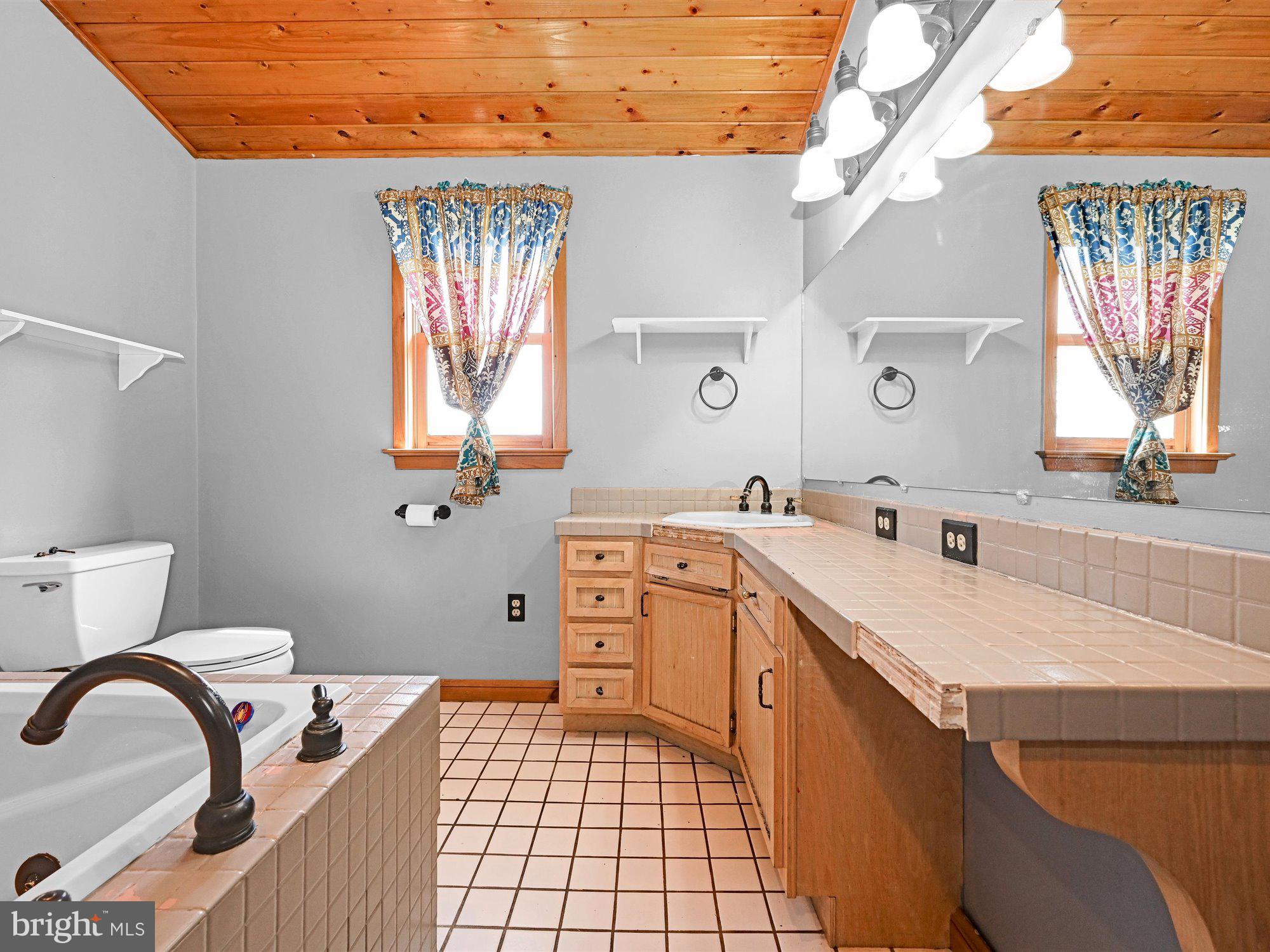 2702 Shumaker Road Manheim, PA 17545 - Photo 20 of 27
