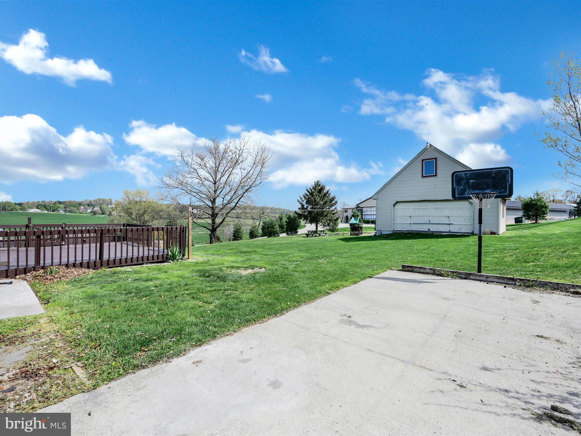 2702 Shumaker Road Manheim, PA 17545 - Photo 22 of 27