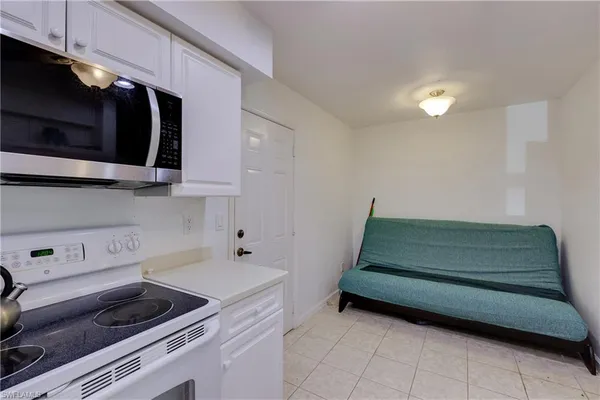 $279,000 | 25080 Peacock Lane, Unit 102, Naples, FL 34114