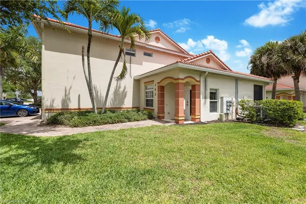 $279,000 | 25080 Peacock Lane, Unit 102, Naples, FL 34114