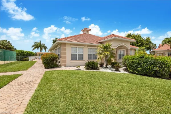 $279,000 | 25080 Peacock Lane, Unit 102, Naples, FL 34114